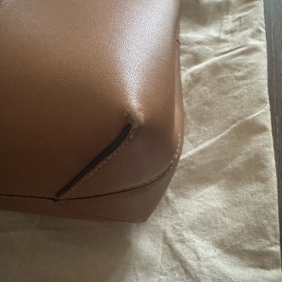 Tory Burch Block T Backpack - Picture 5 of 16